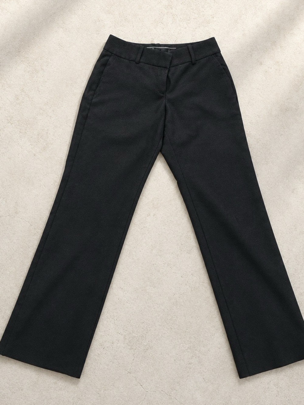 LOFT The Palmer Short Women’s size 2p
Black Dress pant flare bottom